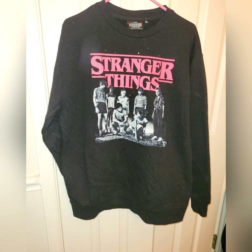 Netflix stranger things sweatshirt